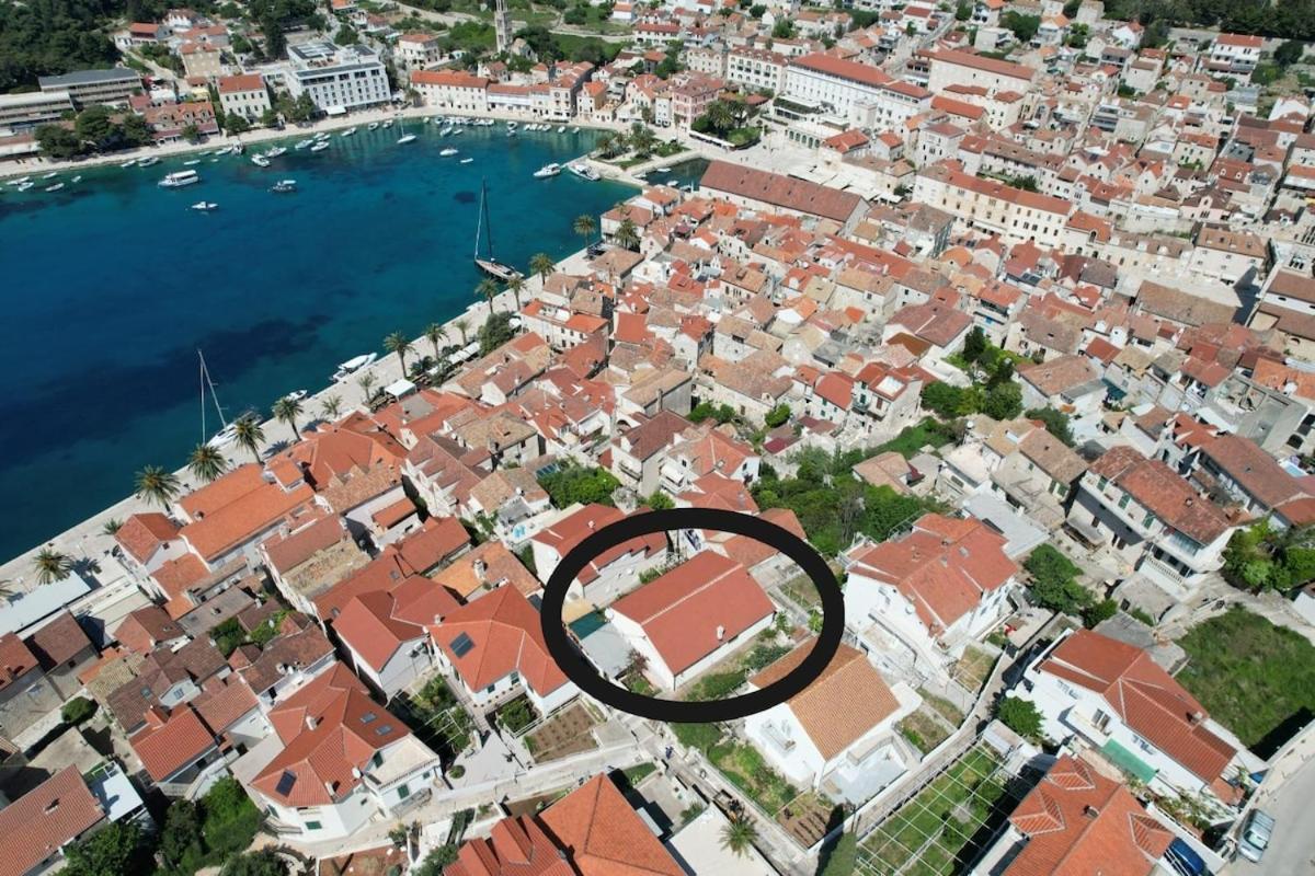 Ana Apartment Hvar Town