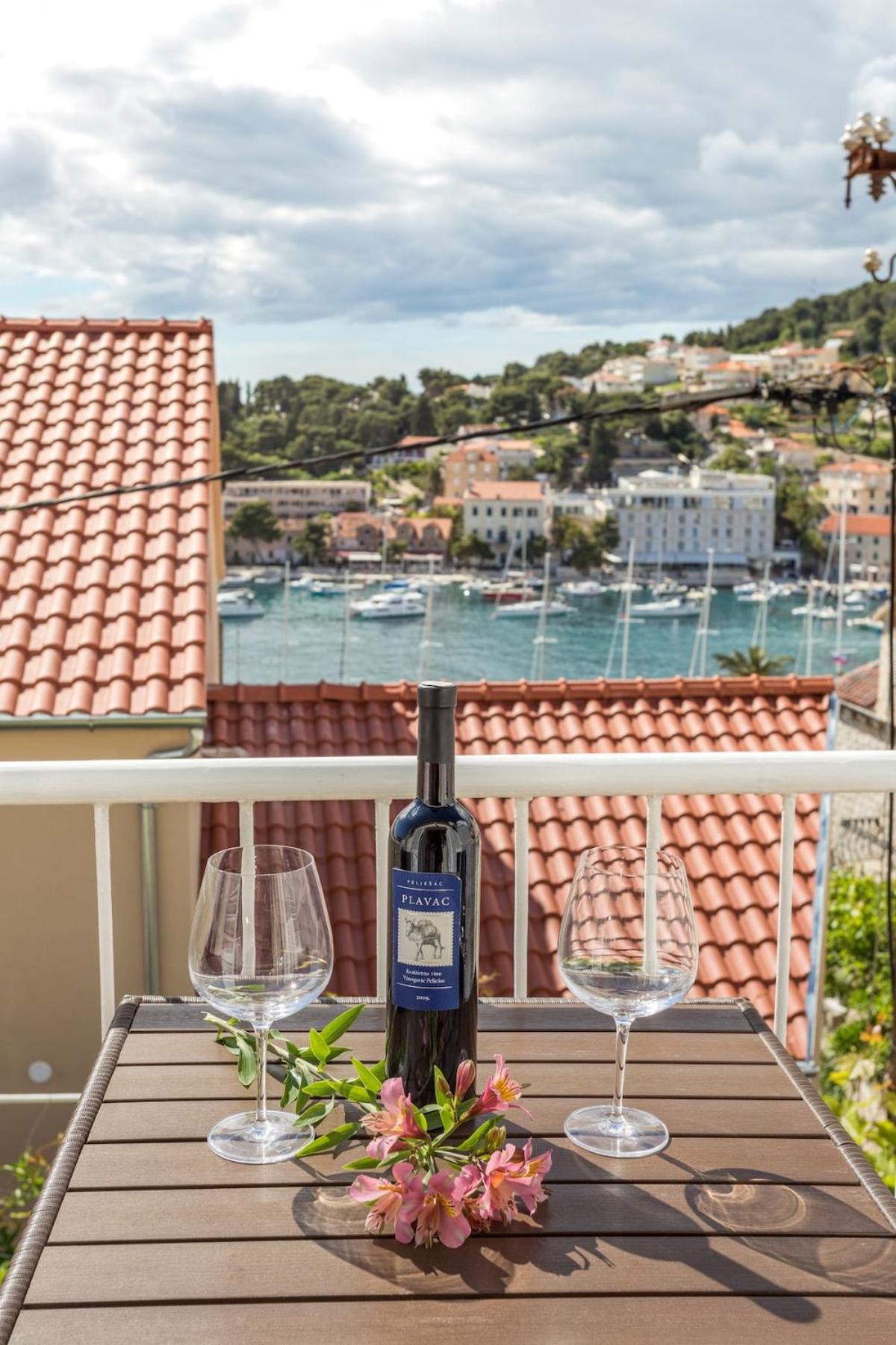 Ana Apartment Hvar Town