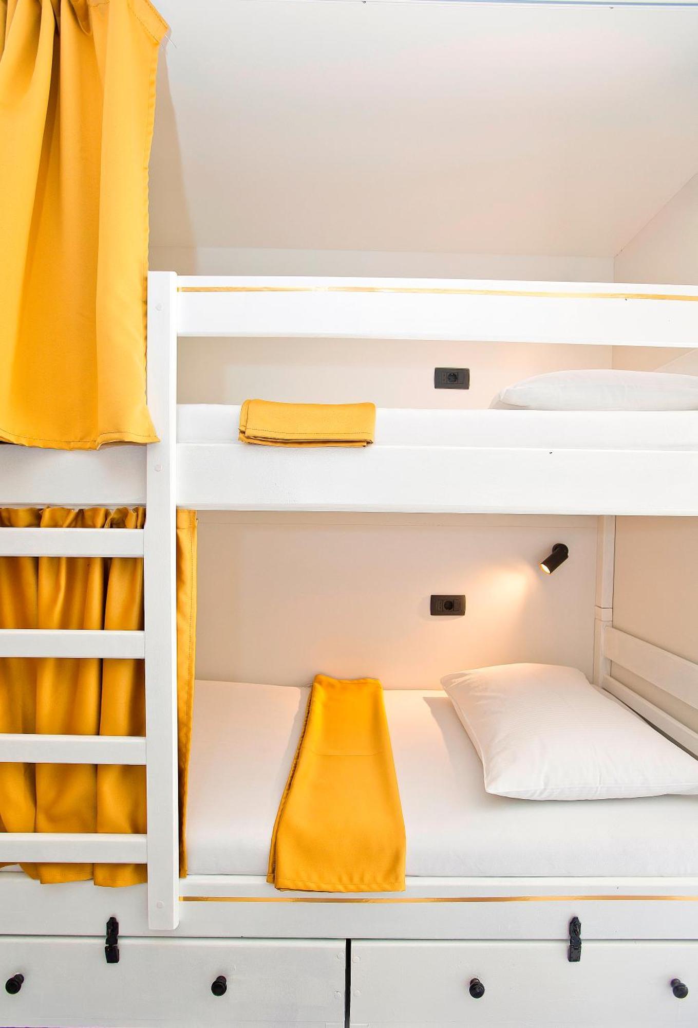 Zorana Hostel Hvar Town