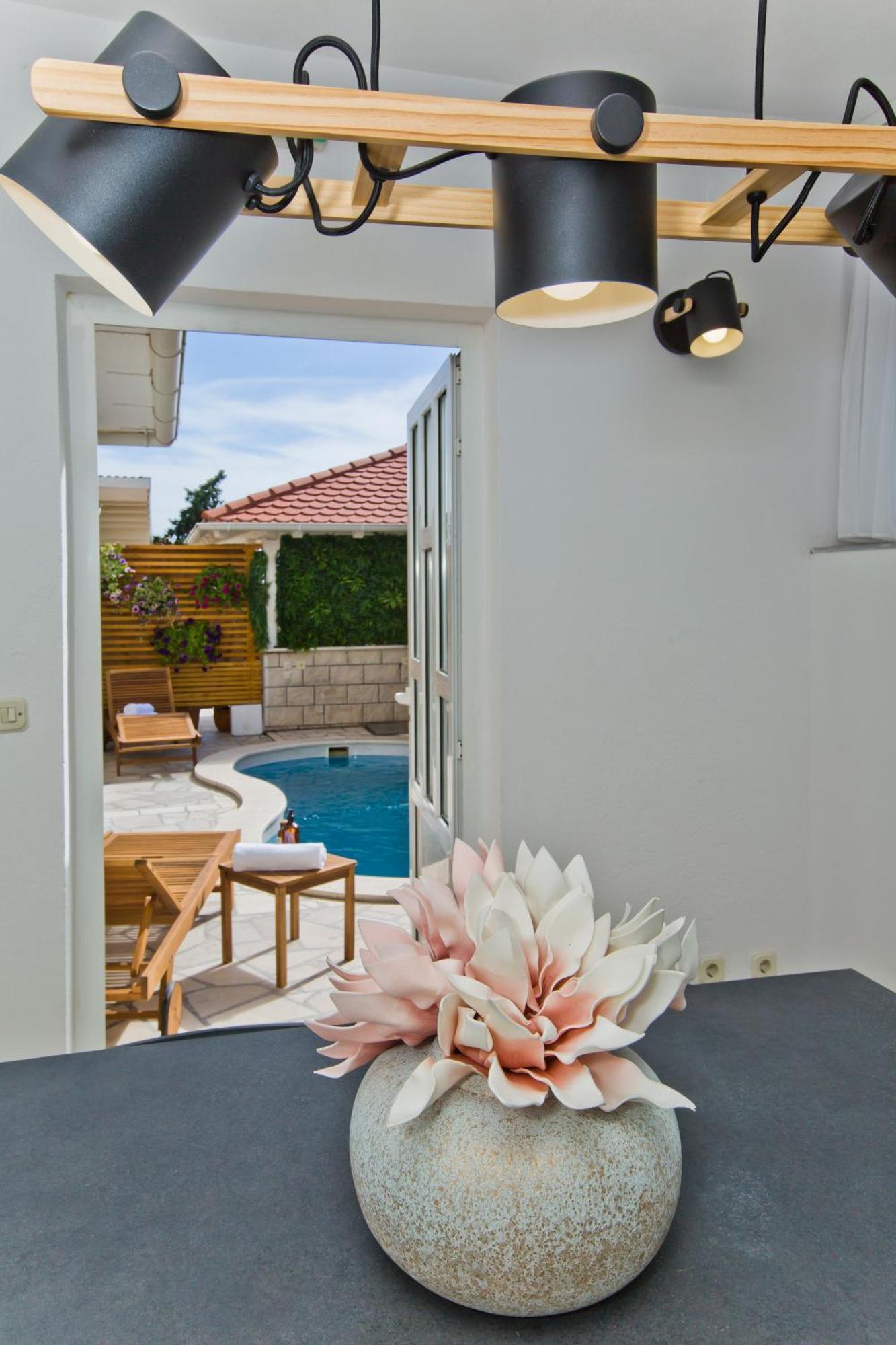 Cb Boutique Hvar Town