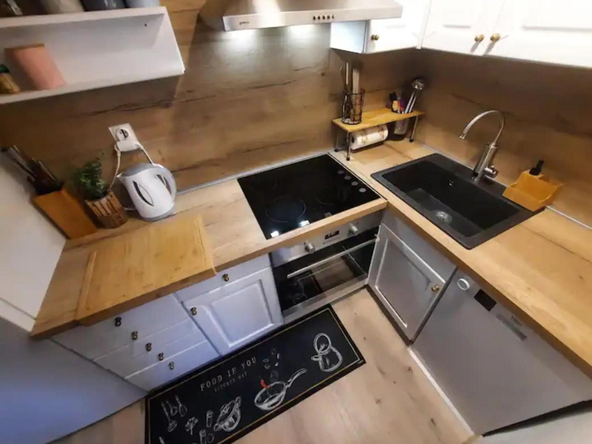 Apartment Two Bedroom With Sea View