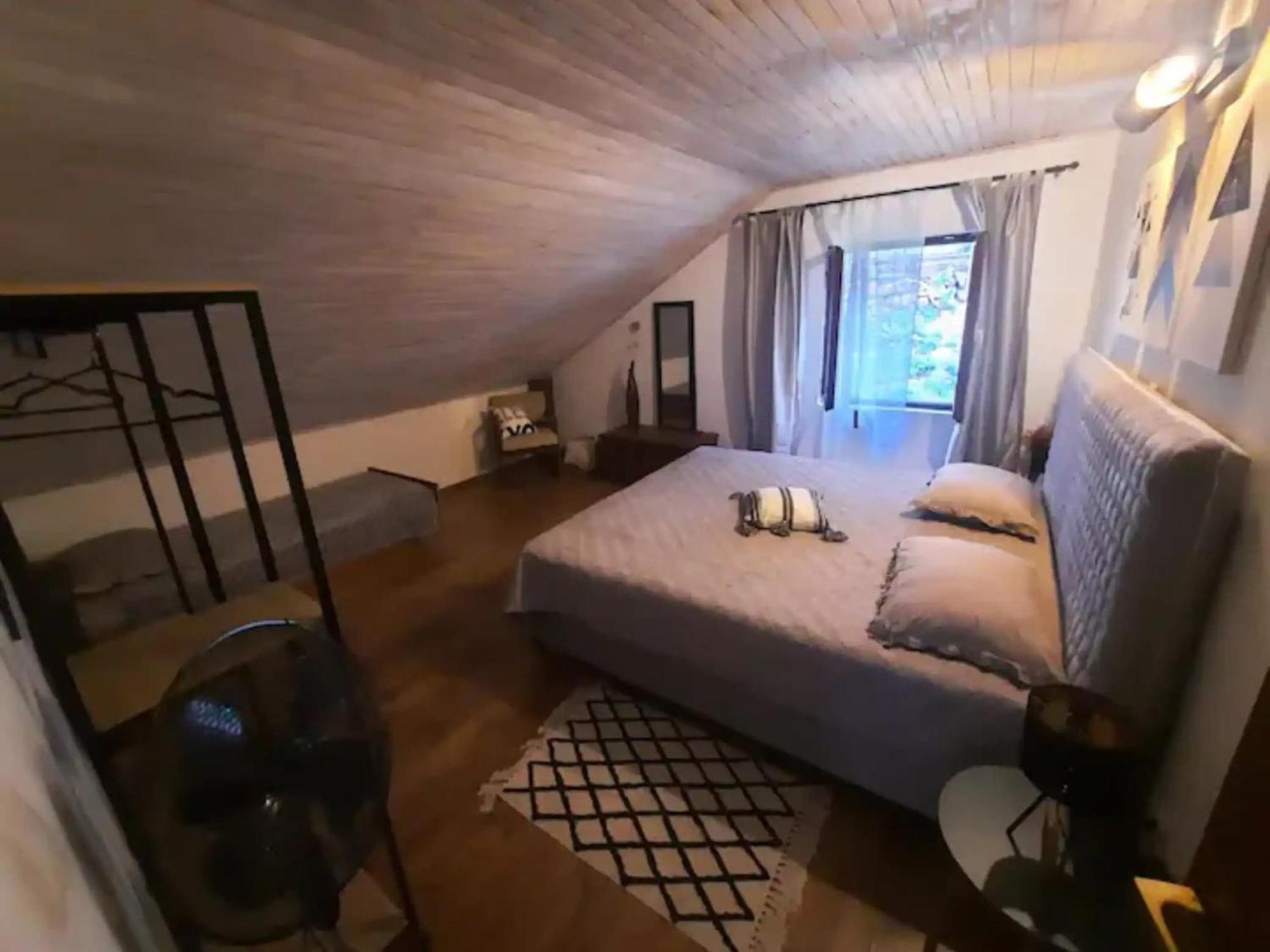 Two Bedroom With Sea View *