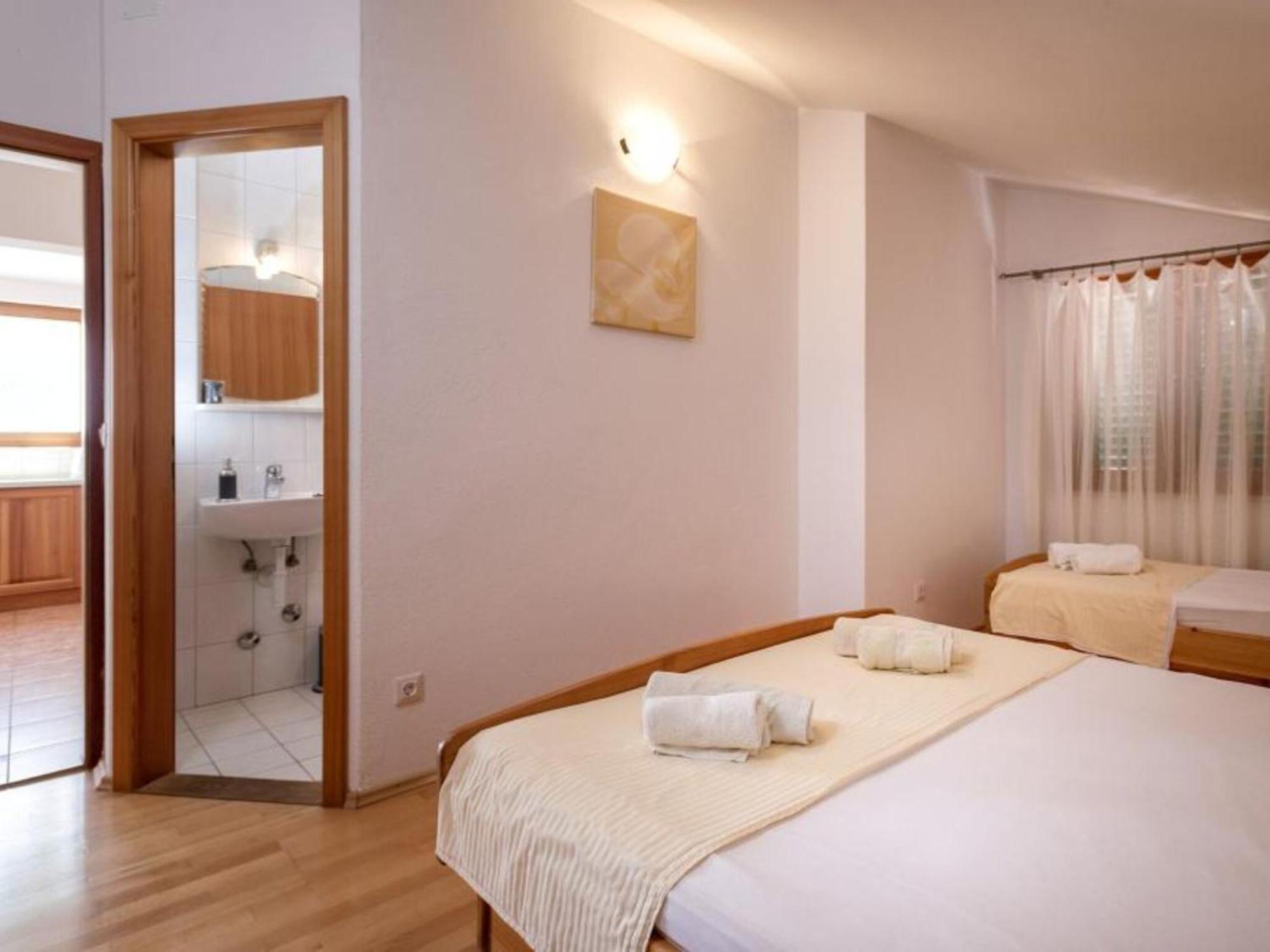 Dolac Side - Two Bedroom 2 * Hvar Town