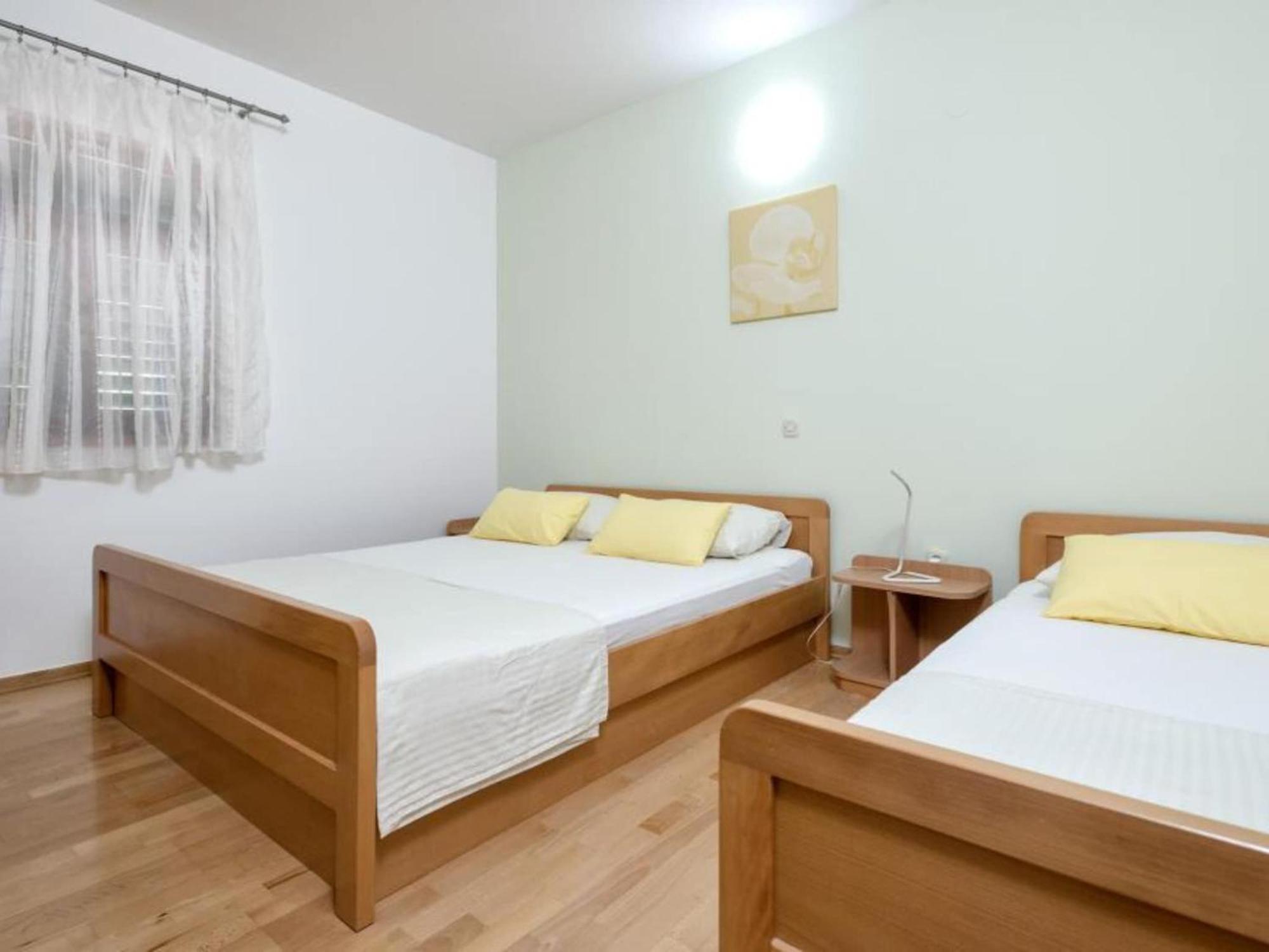 Apartment Dolac Side - Two Bedroom 1