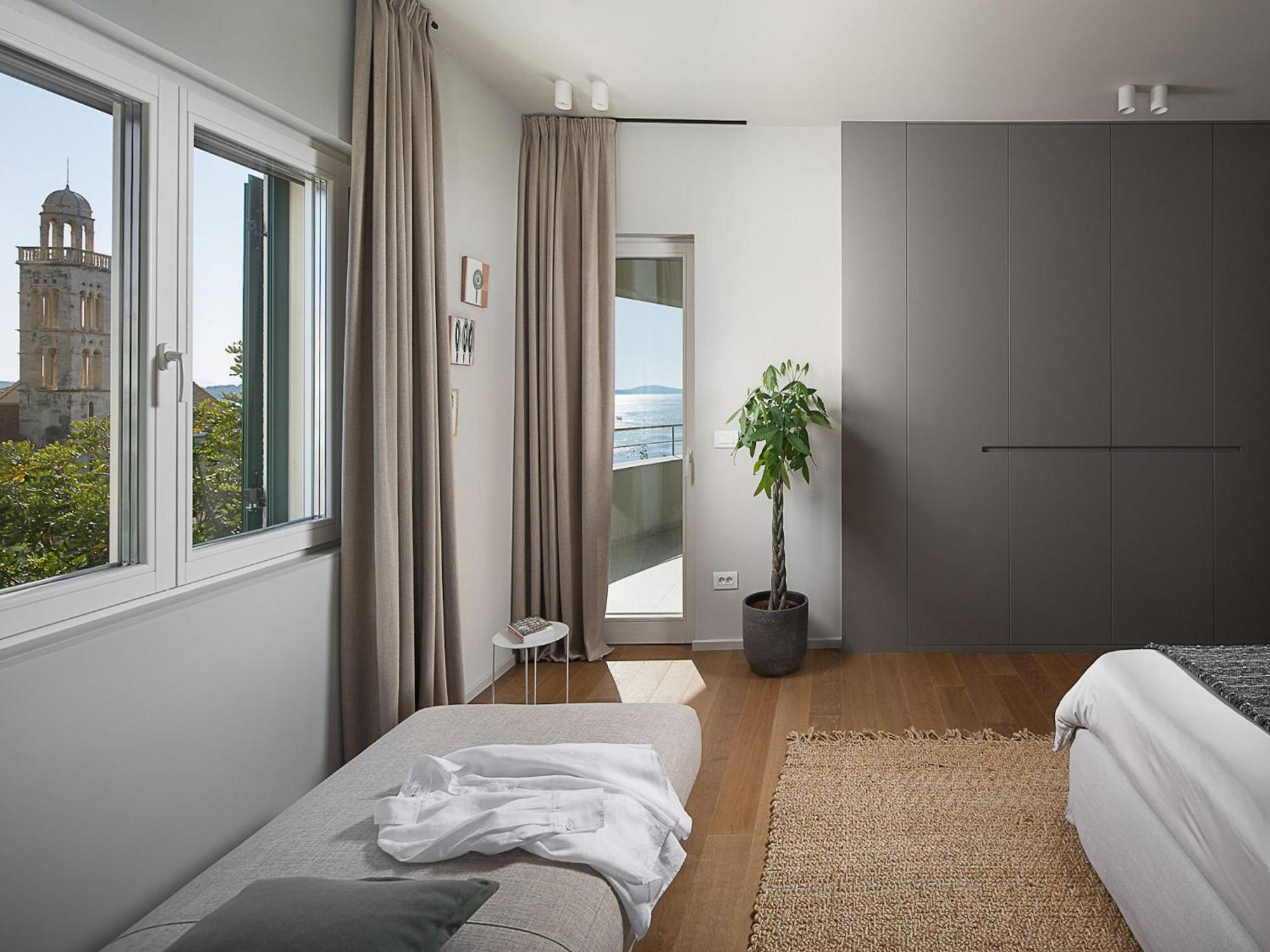 Exclusive Hvar 6 Bedrooms Serenity By The Sea Incredible Sea Monument Views Jacuzzi Hvar Town