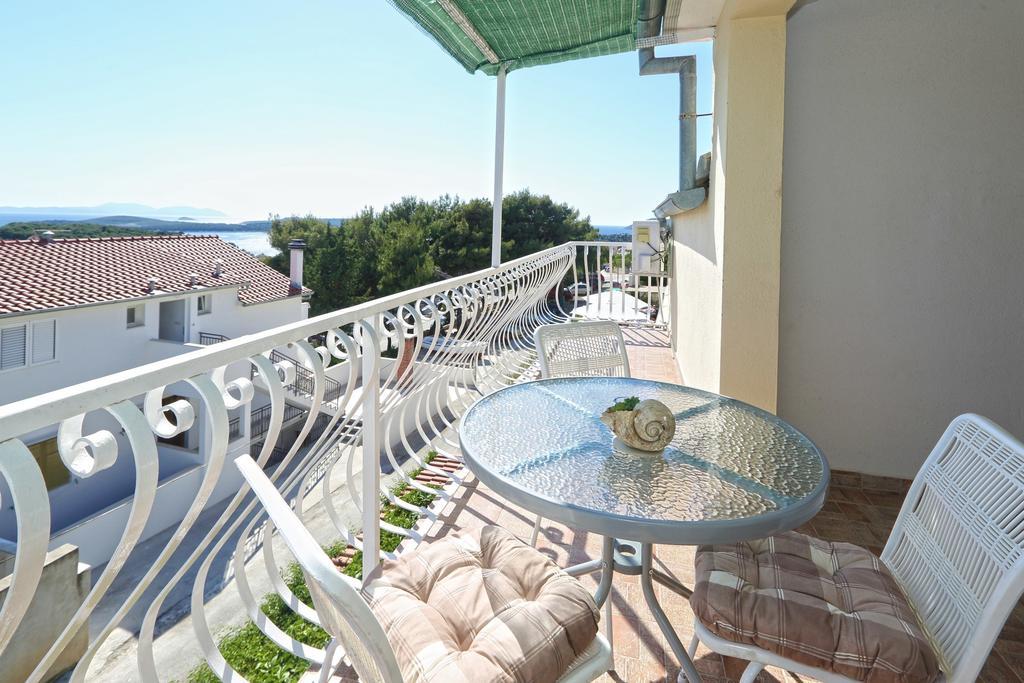 Niki Hvar Apartment