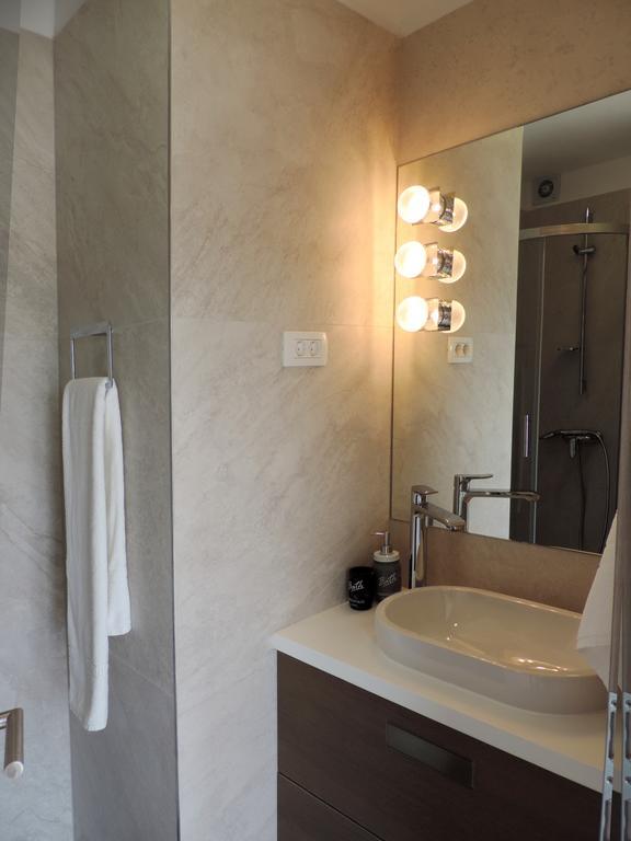 Apartment Place 2 *