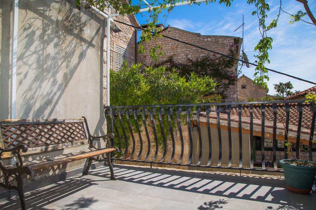 Gostinjska kuća Hvar Maris 3*