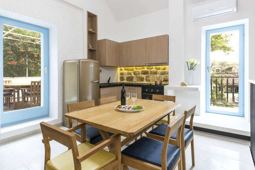 Hvar Maris 3*