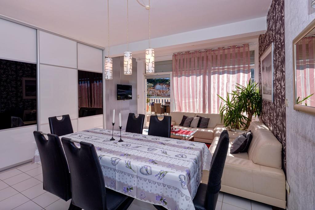 Sunshine Apartment