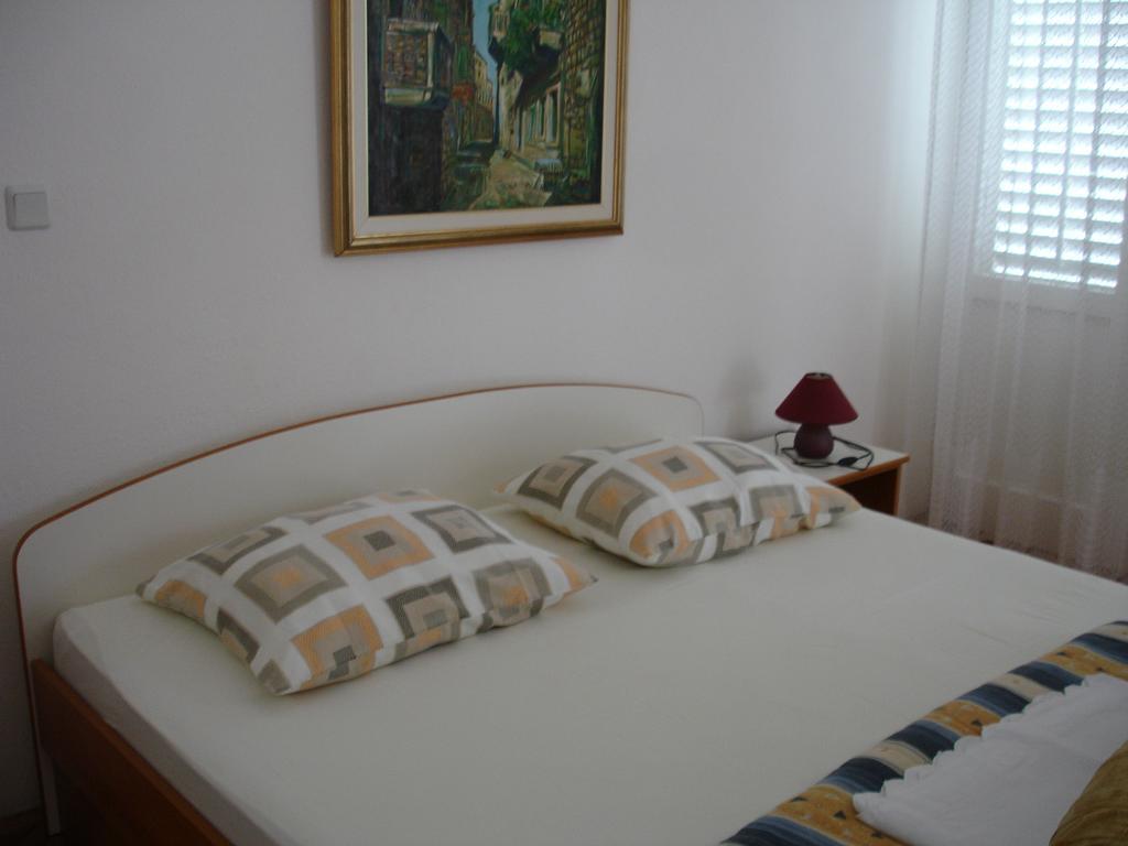 Bozo Apartment Hvar Town