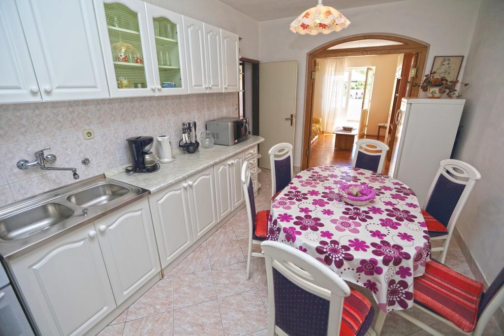 Bozo Apartment *