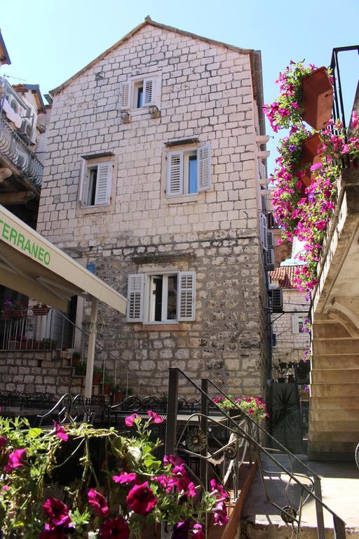 Pinna Hvar * Hvar Town