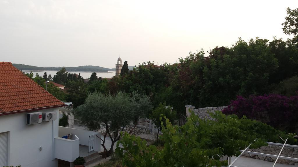 & Petricevic Hvar Town