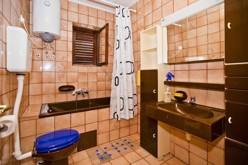 Ivusic Apartment Hvar Town