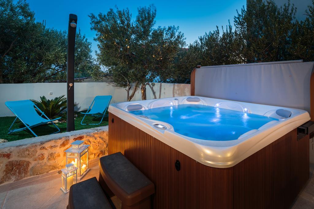 Sea Breeze Hvar Town