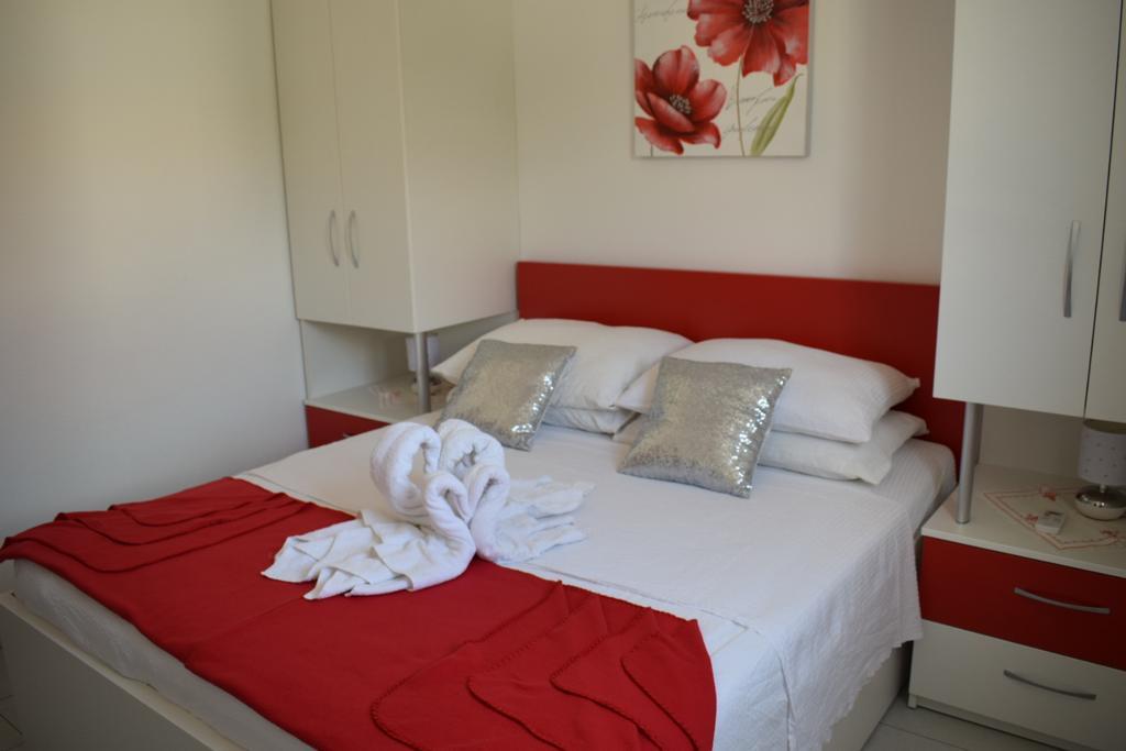 Zorana Hostel *
