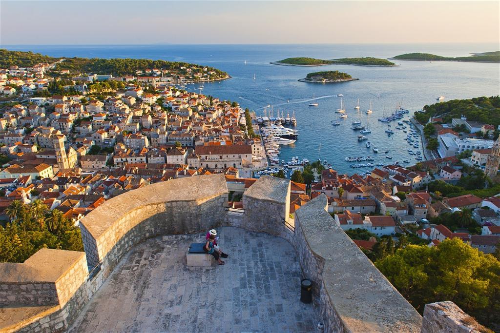 Bozo Hvar Town