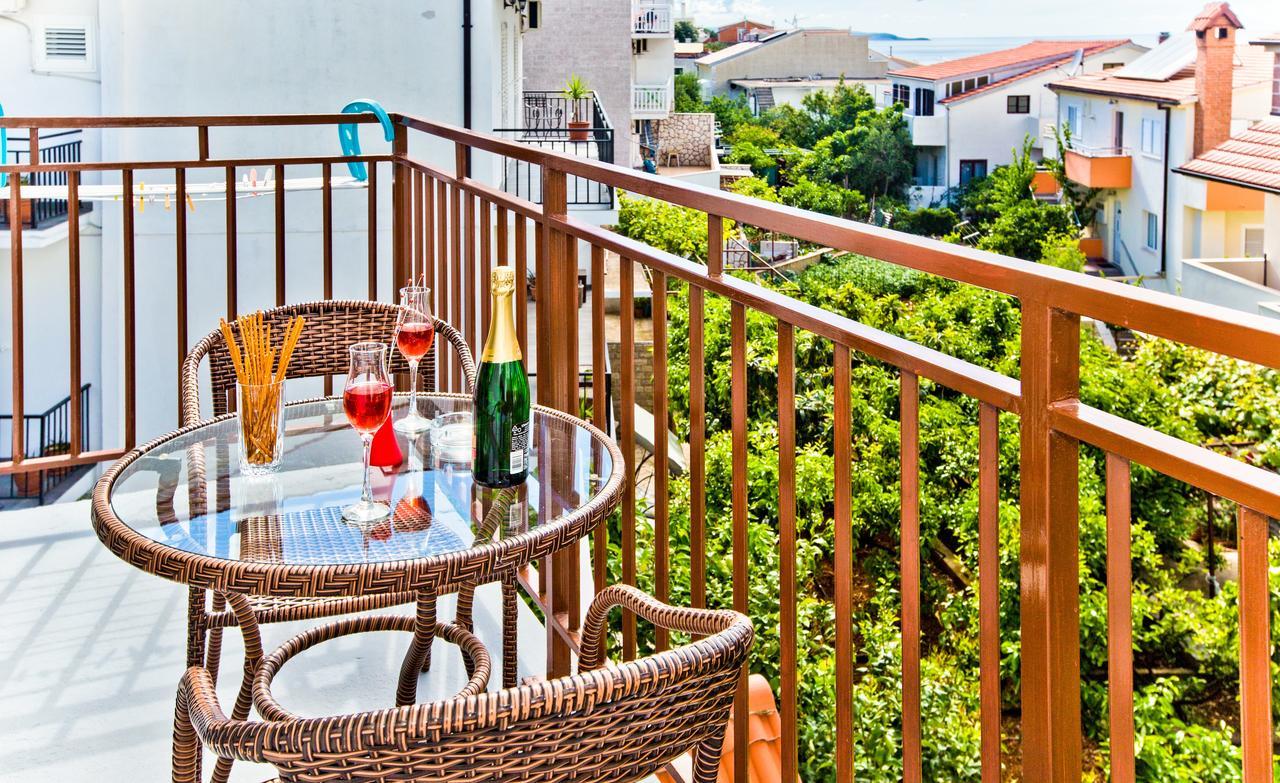 Ana I Apartment *