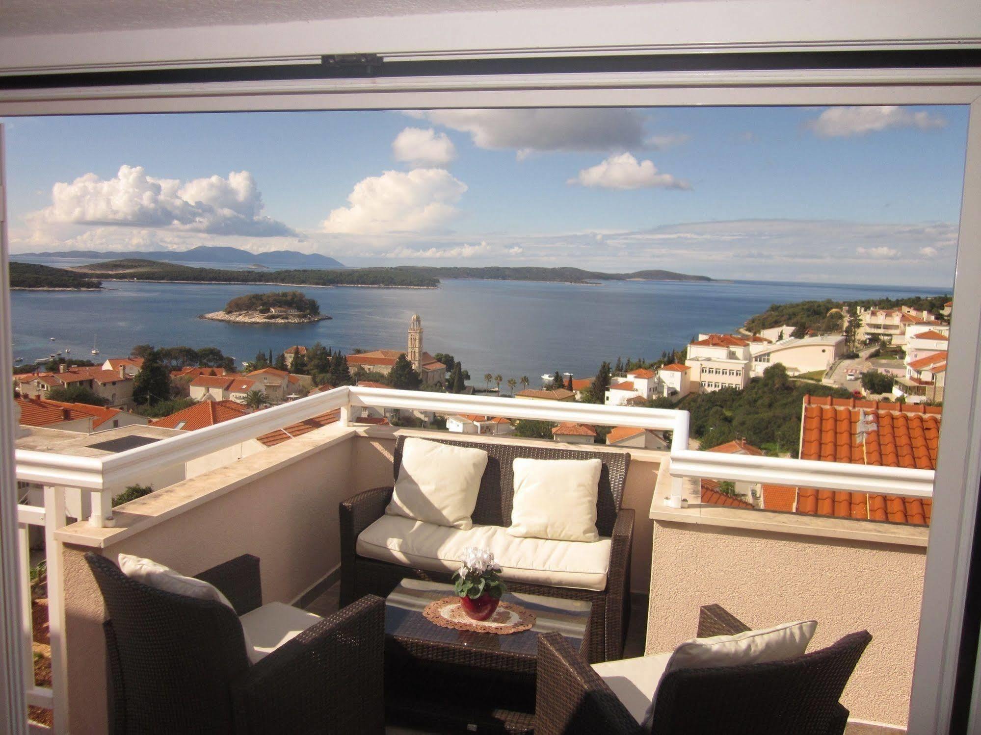 Kresic Hvar Town