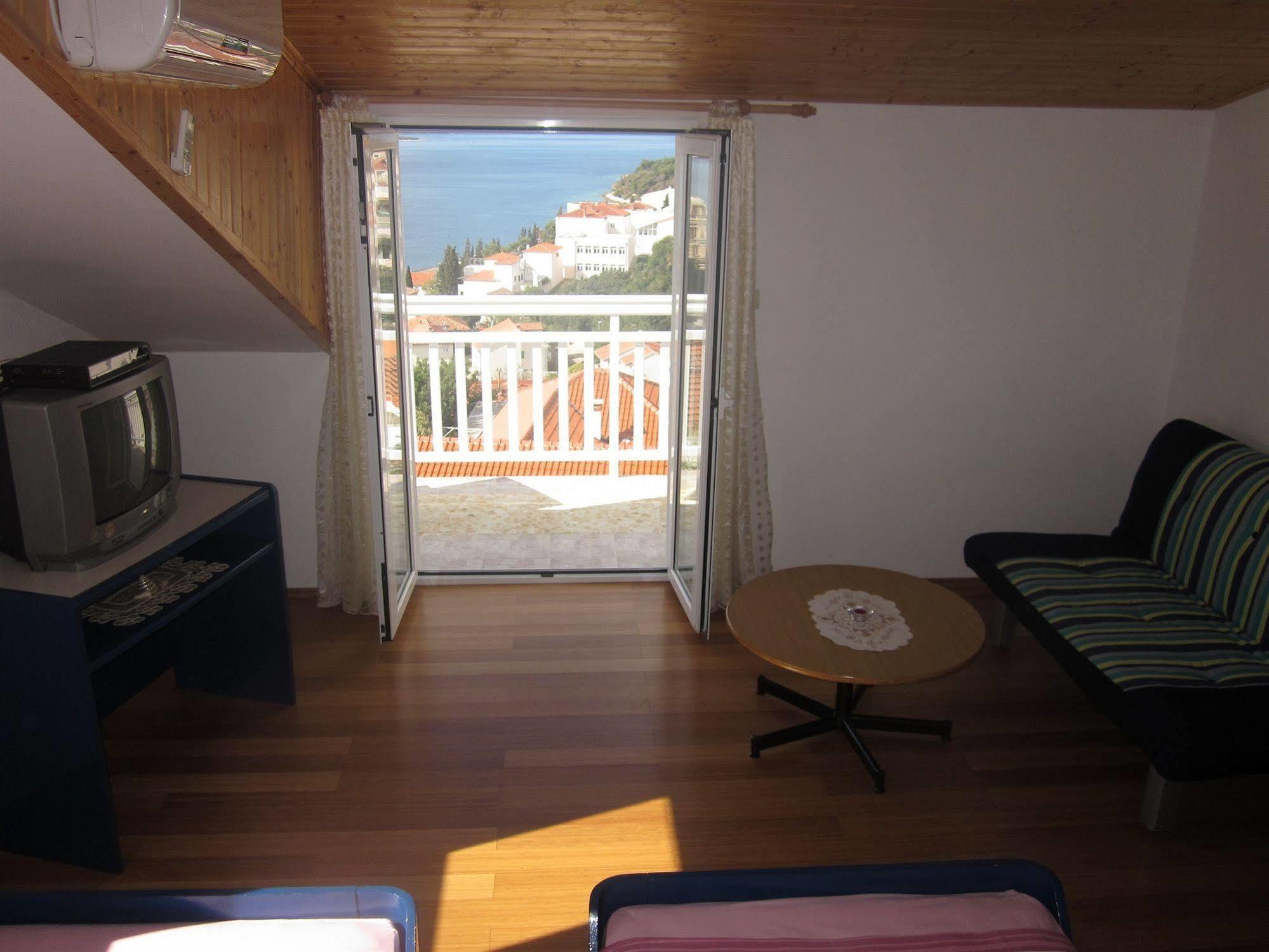 Kresic Hvar Town