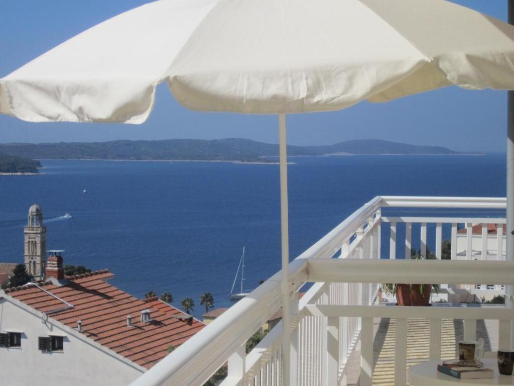 In With Sea View, Balcony, Air Conditioning, Wi-fi Apartment