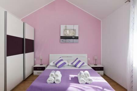 Eni Apartment