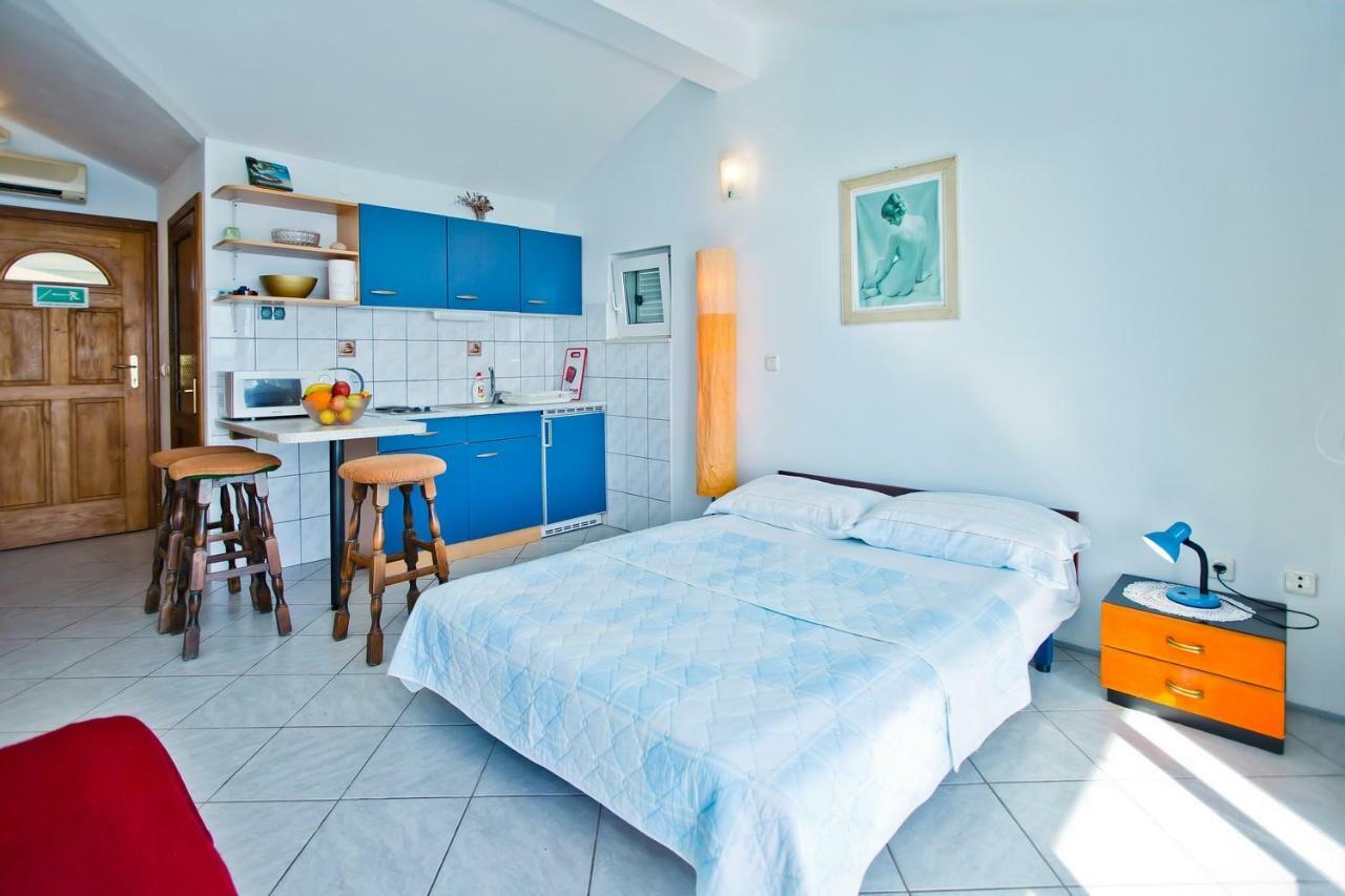 Cloud Apartment