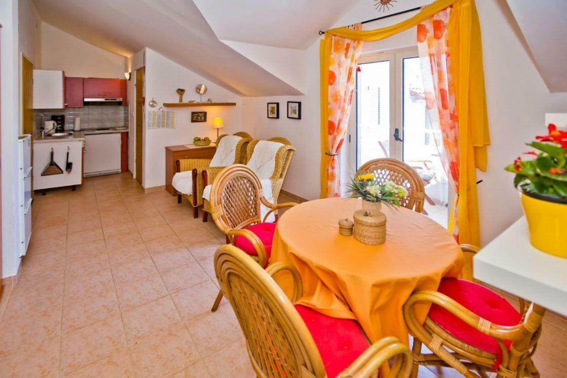 Apartment Jacky Hvar Town