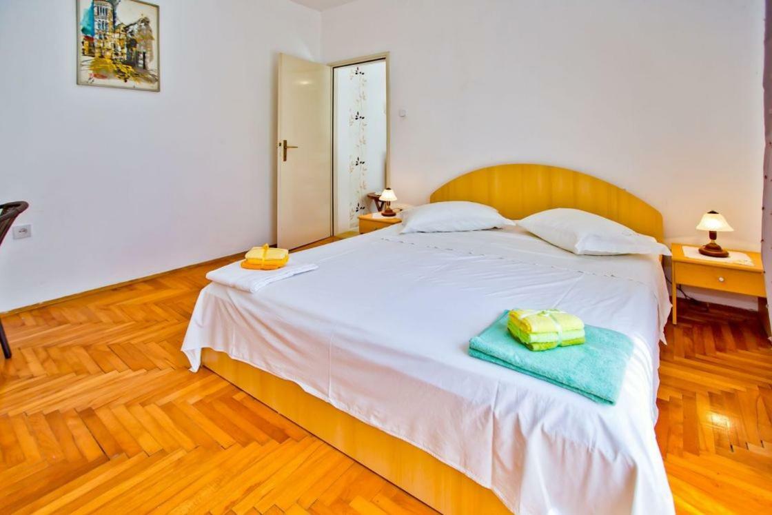 Jacky Apartment