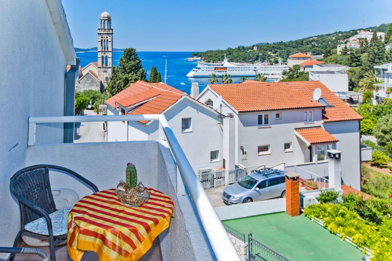 Apartment Jacky Hvar Town
