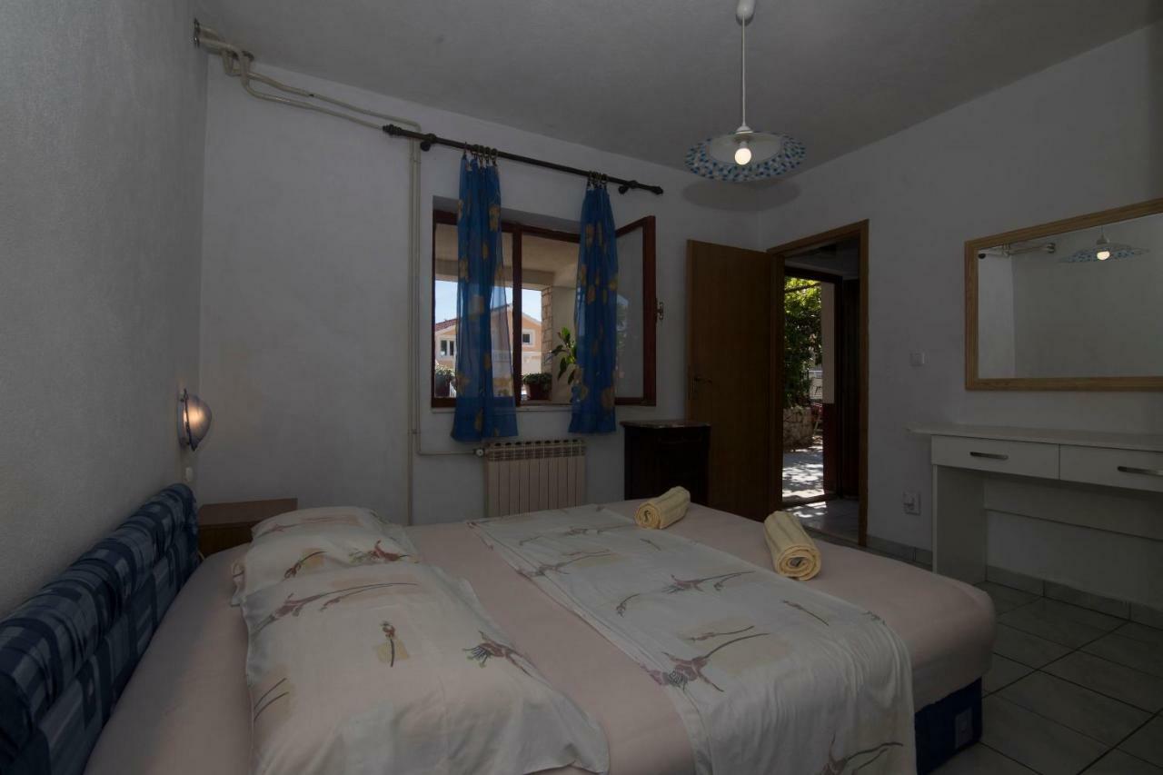 Apartment And Nikol *