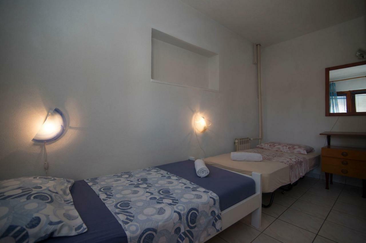 And Nikol Apartment
