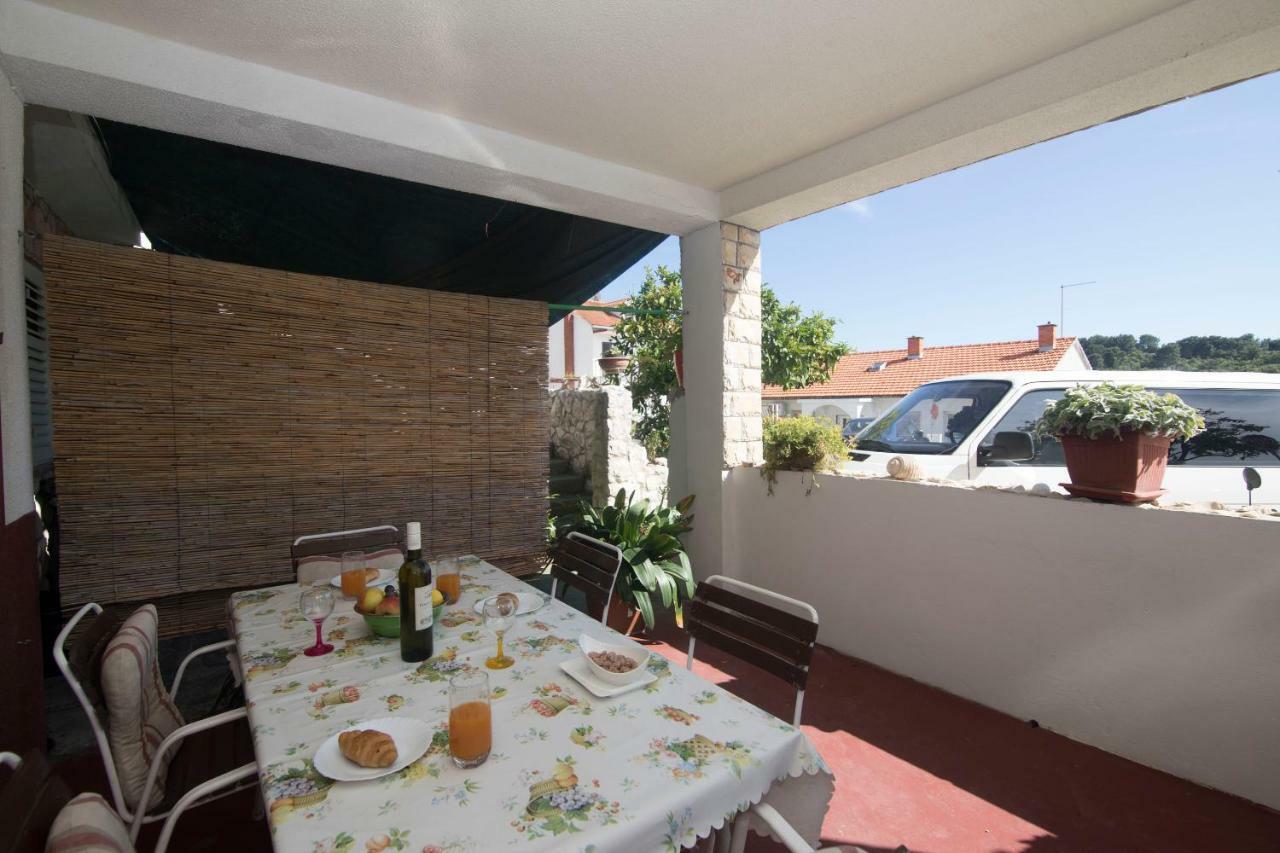 And Nikol Apartment