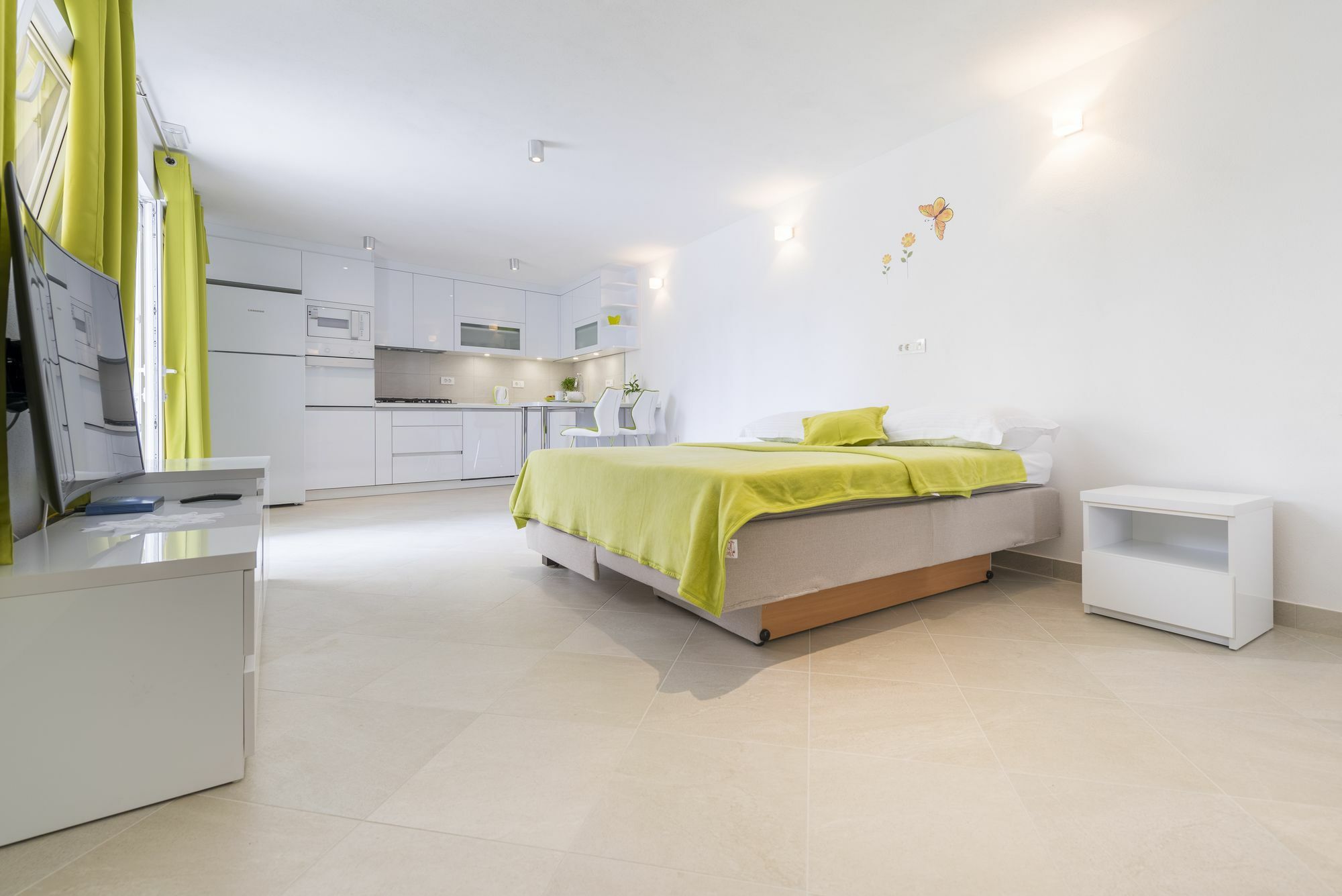 Nikolina Apartment