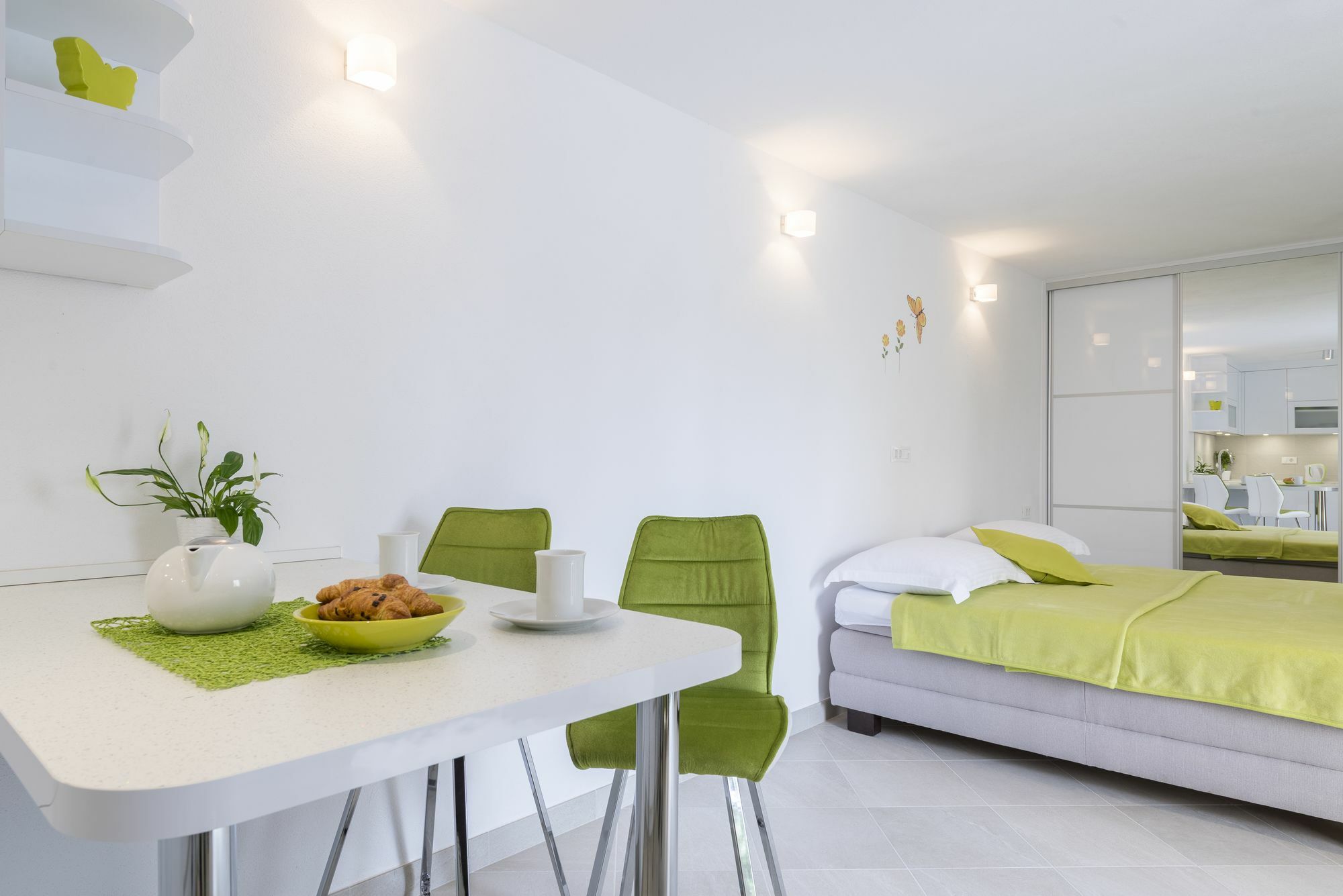 Nikolina Apartment
