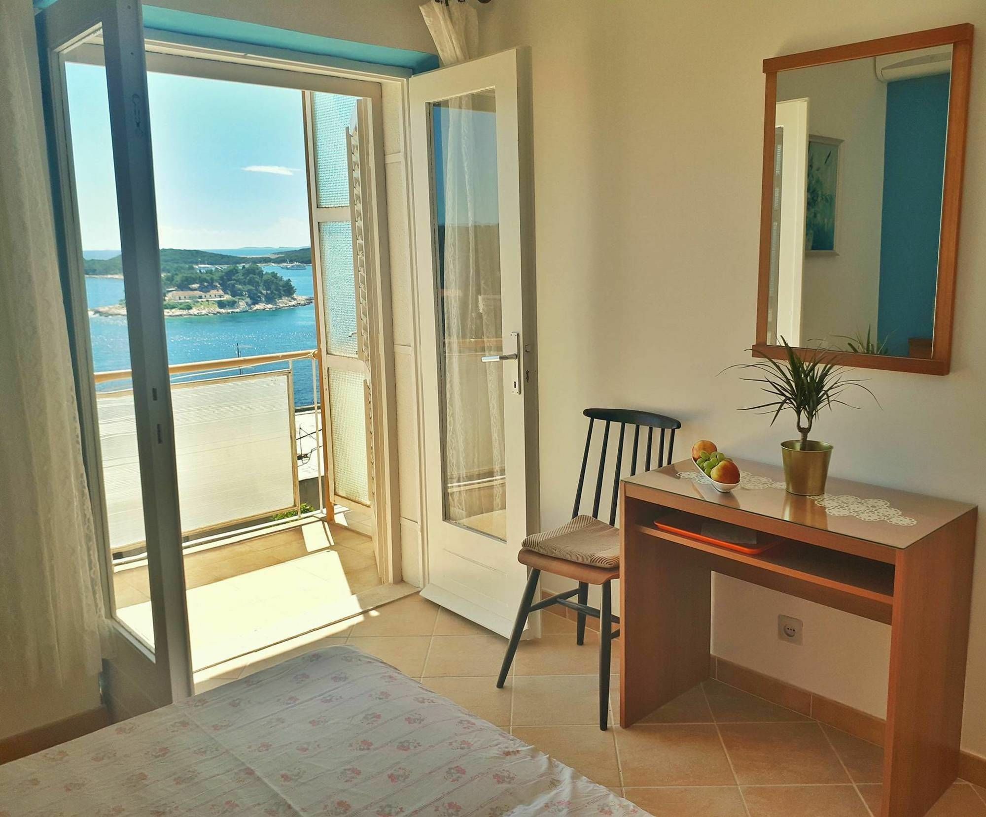 Apartment Milton Hvar *