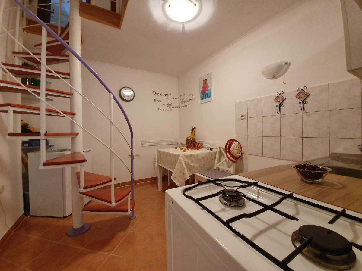 Gem - Zf Hvar House Ferienhaus