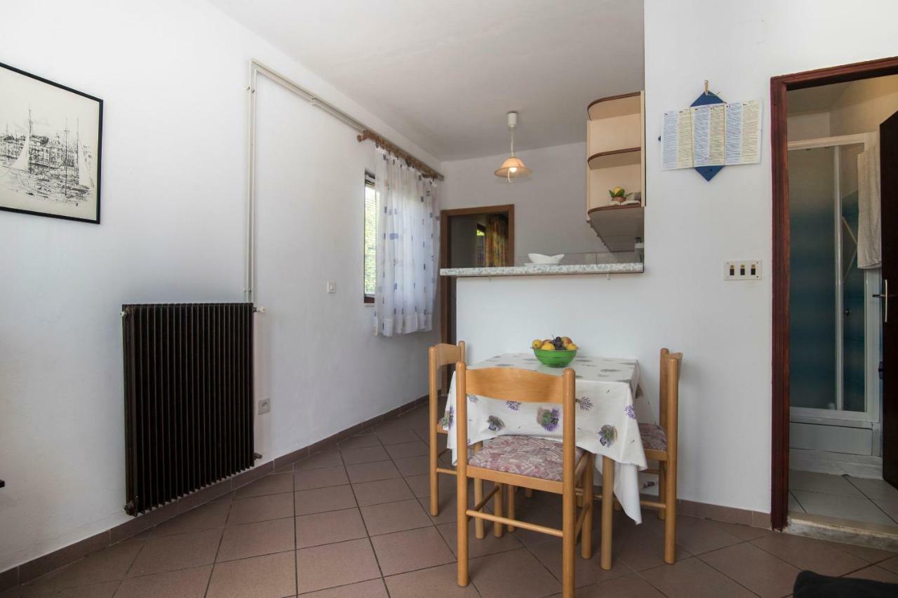 And Nikol Apartment