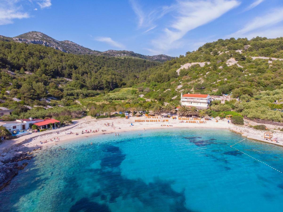 And Nikol Hvar Town