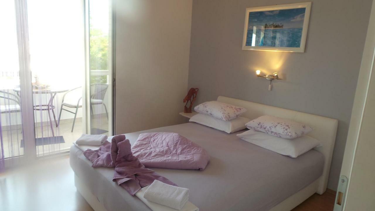 Vera Apartment