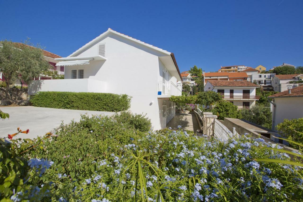 Oliva Apartment