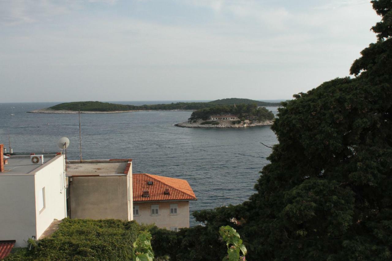 Goran's Place 2* Hvar Town