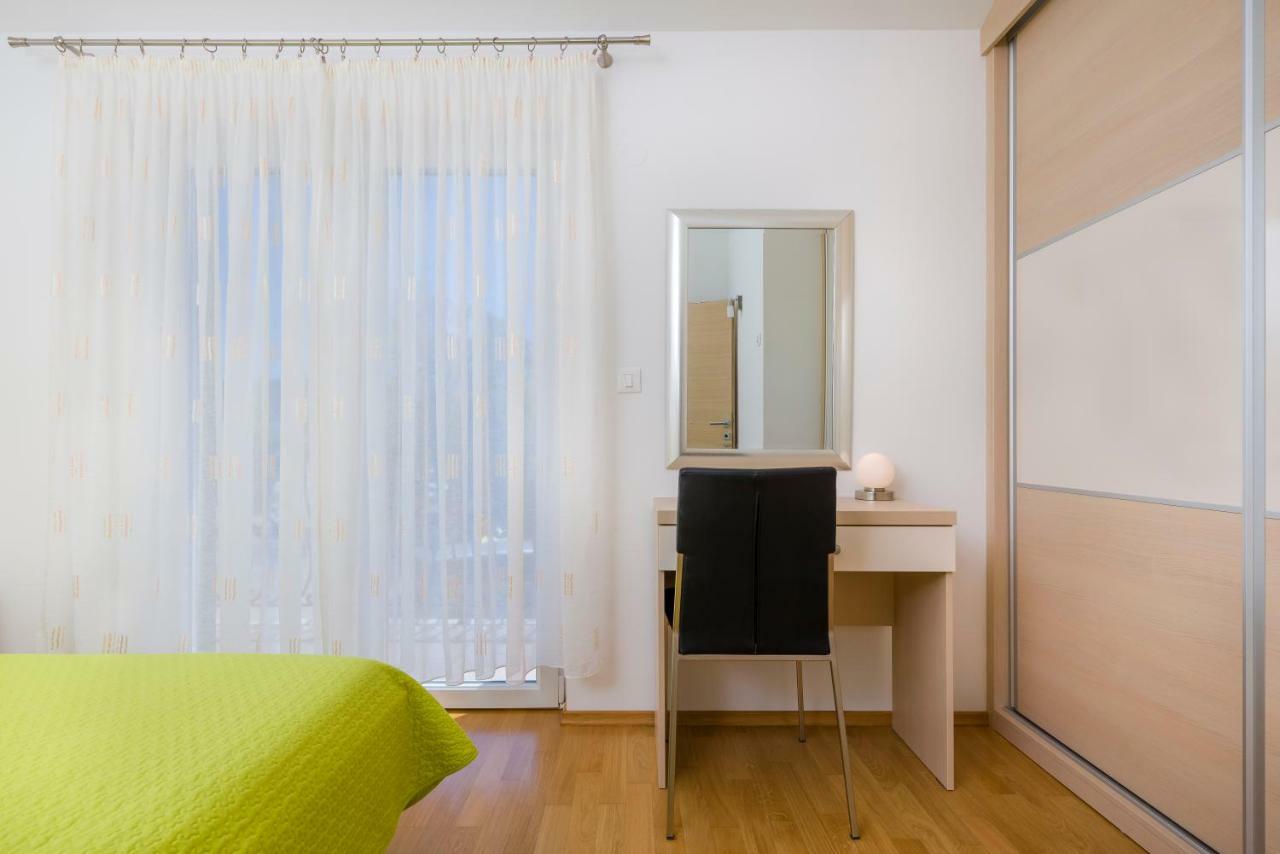 Kogo Apartment