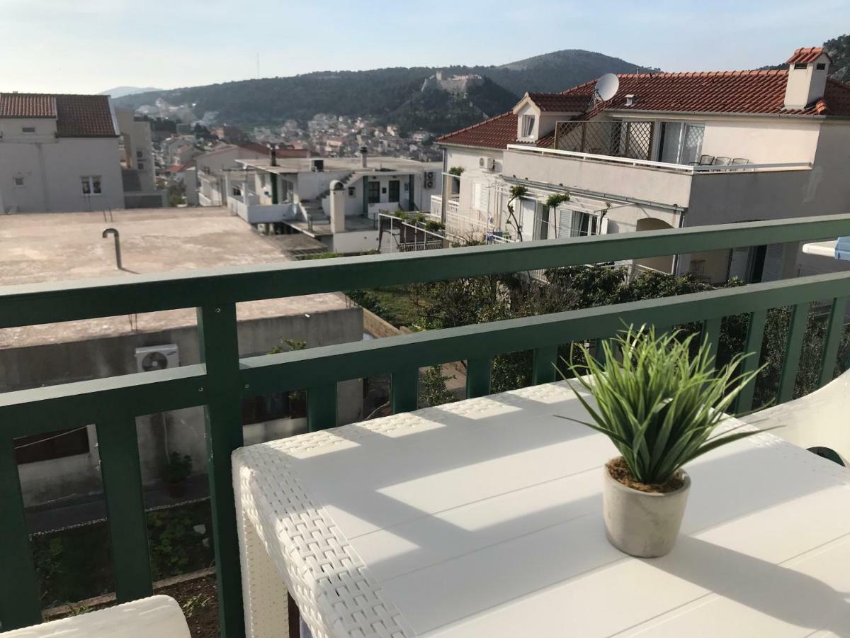 Of The Hill Apartment