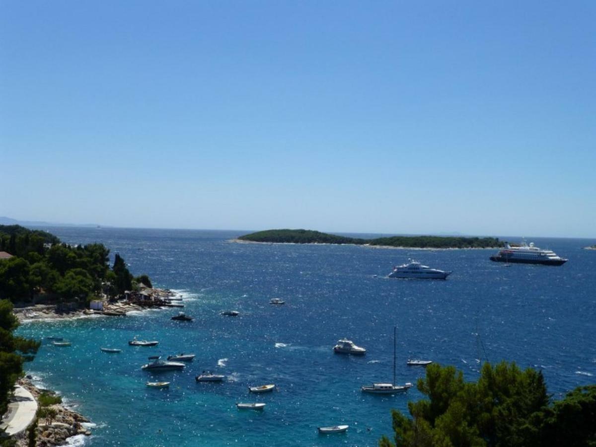 Lucija Hvar Town