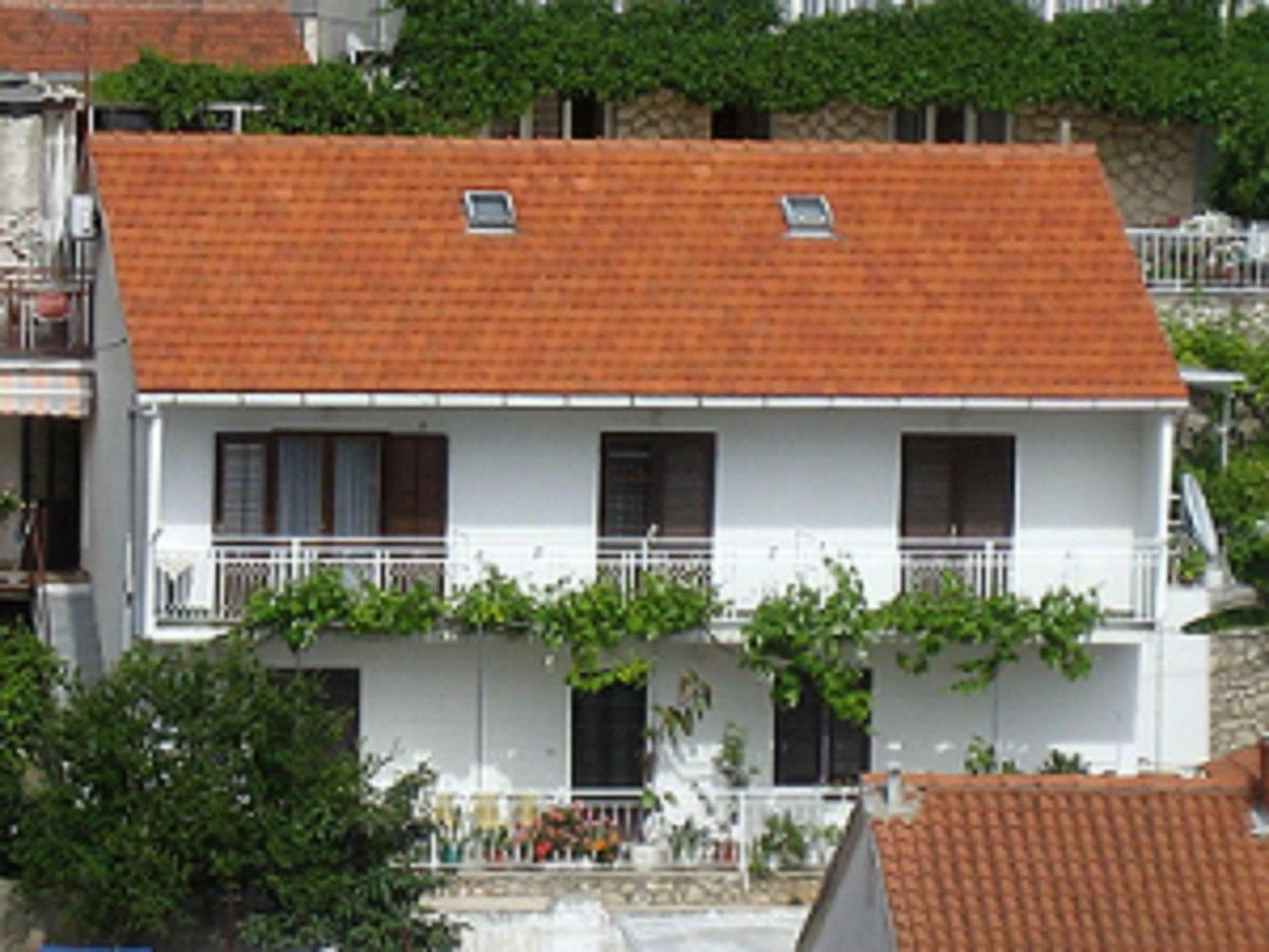 Dobrenka Gostinjska kuća Hvar Town