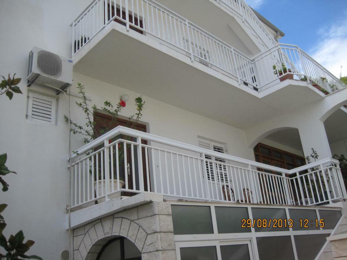Ana Hvar Apartment *