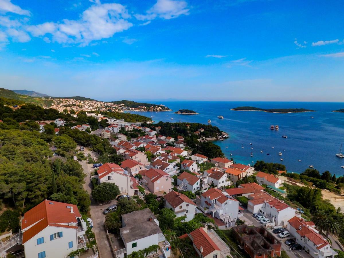 Tatjana Dominis * Hvar Town