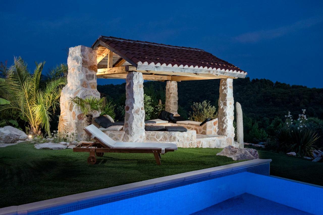 Luxury Galapagos Villa